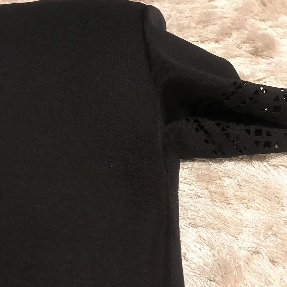 Crop Top - Picture 6 of 6